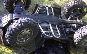 S-a urcat băut pe ATV și a fost rănit în urma unui stupid accident