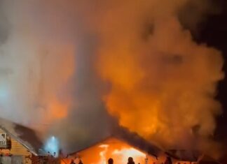 Hanul Vânătorului din Gura Humorului, mistuit de flăcările pornite de la o cameră frigorifică, o turistă a murit în incendiu VIDEO